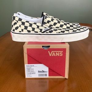 Brand New Vans Slip-Ons size 8 men’s/9.5 women’s